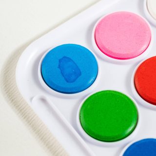 Водни бои Deli Colorun, 12 цвята + четка, ф28 mm