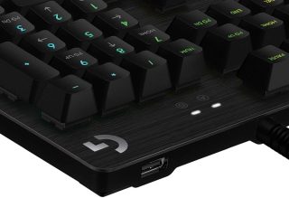 Клавиатура Logitech G512 Keyboard, GX Blue Clicky, Lightsync RGB, USB Passthrough, Aluminum Alloy, Game Mode, Black Carbon