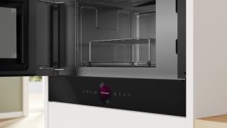 Микровълнова печка Bosch BEL7321B1